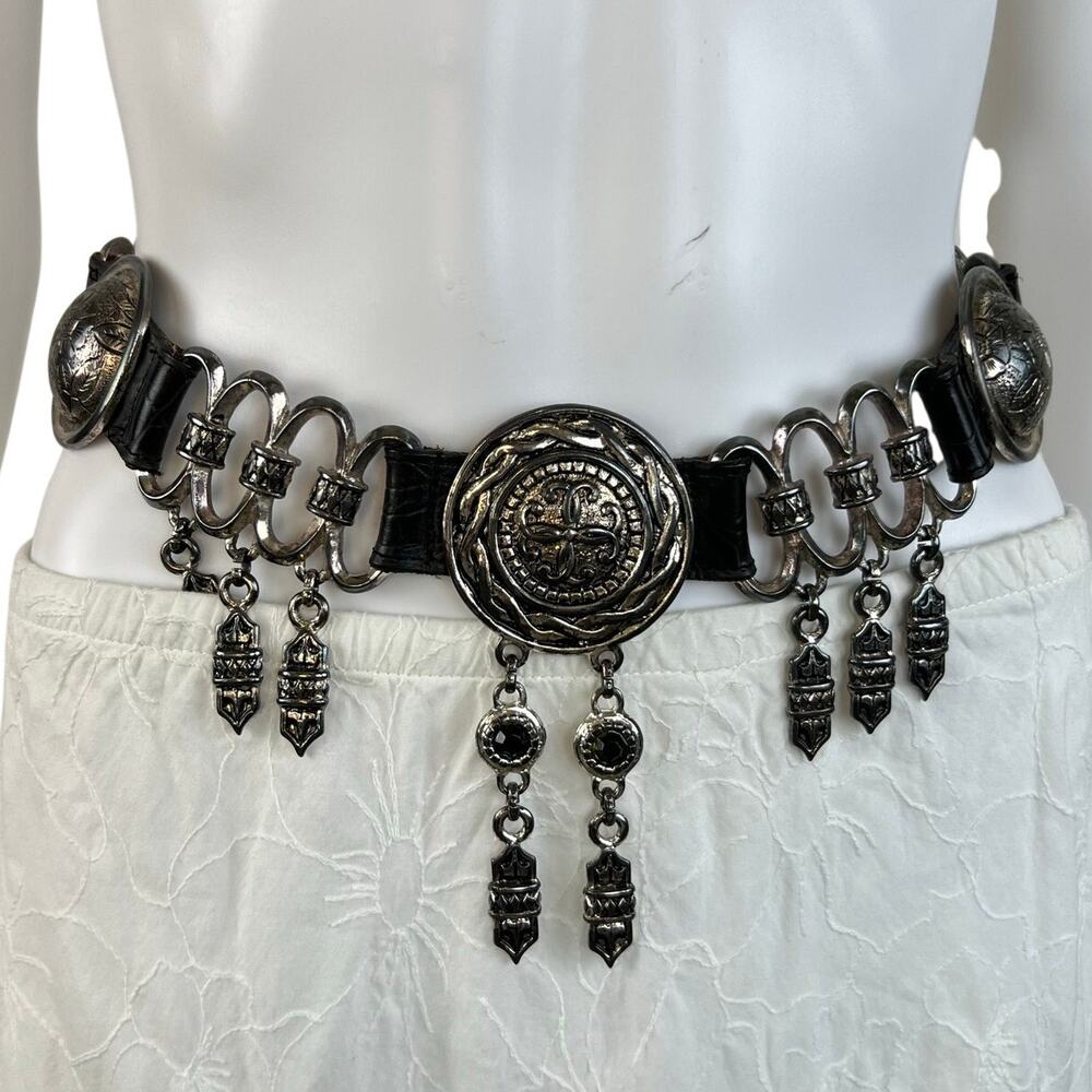 Vintage Women's Black & Silver Tone Medallion Hanging Charm Western Belt (XS/S)